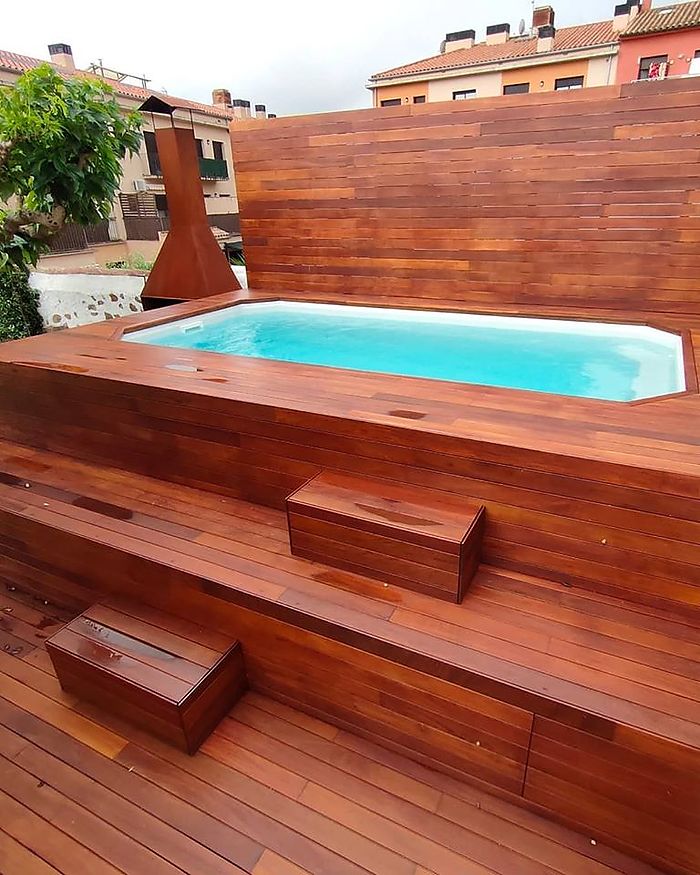 Instalación de una piscina elevada de poliéster (Sin necesidad de proyecto)  En Palafrugell (Costa Brava)